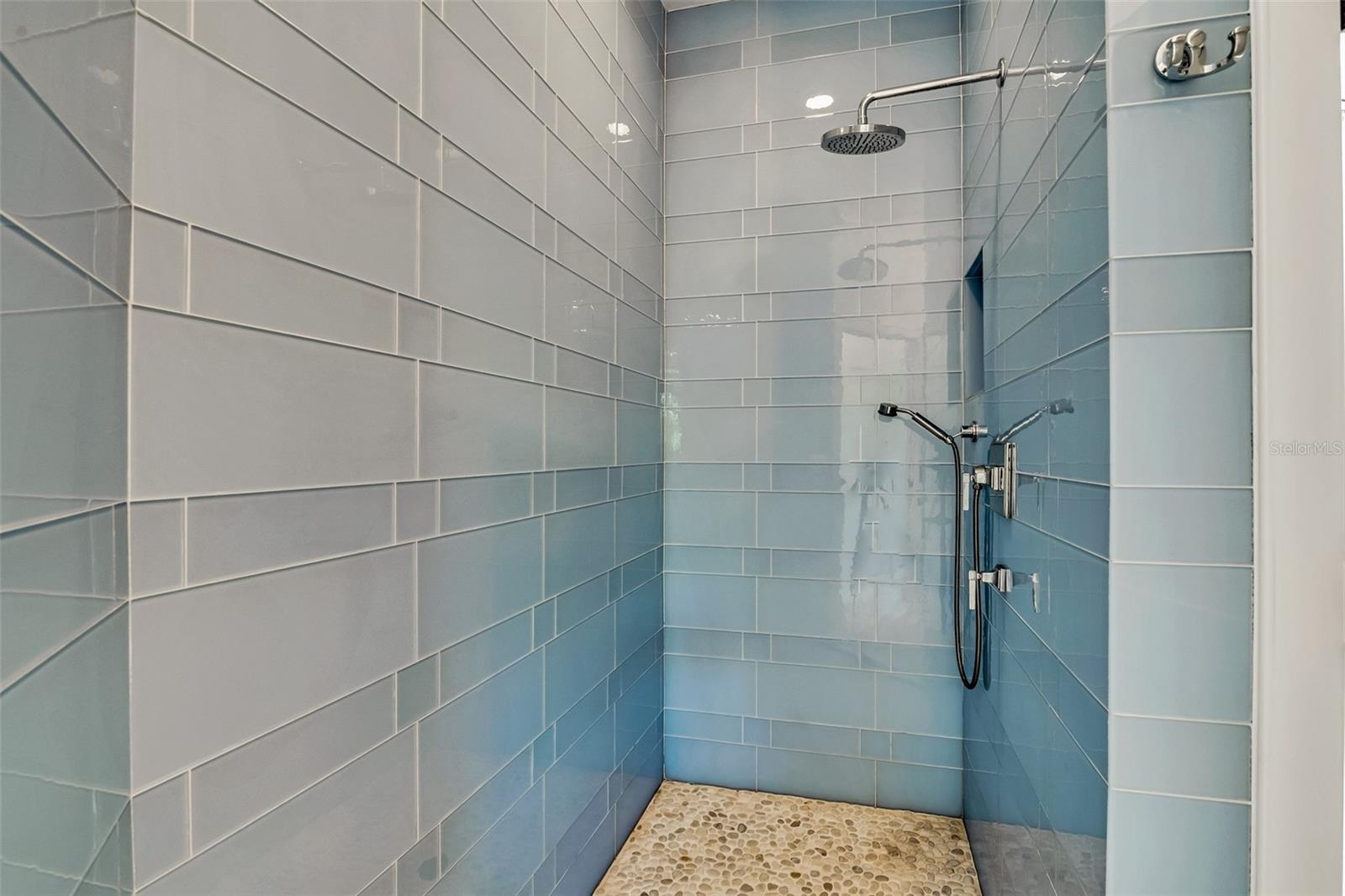103 PARK AVE — photo 35