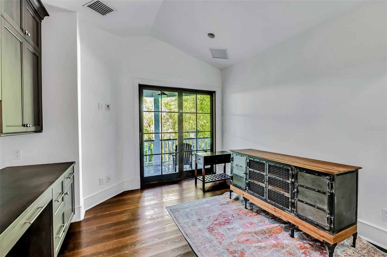 103 PARK AVE — photo 22