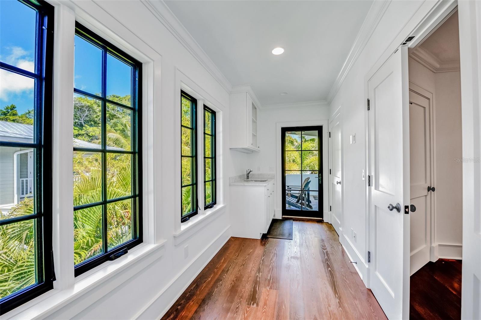 103 PARK AVE — photo 30