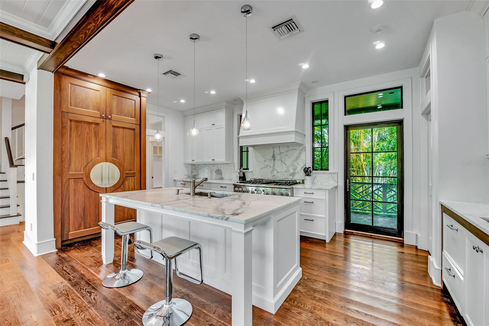 103 PARK AVE — photo 13