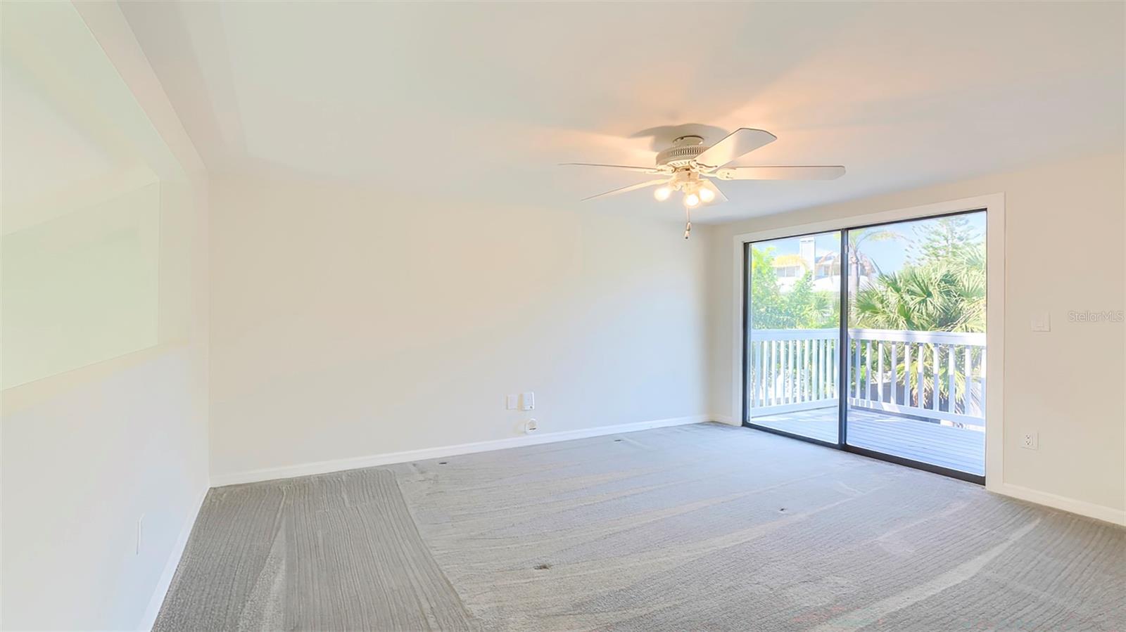 7331 DIANNE DR — photo 19