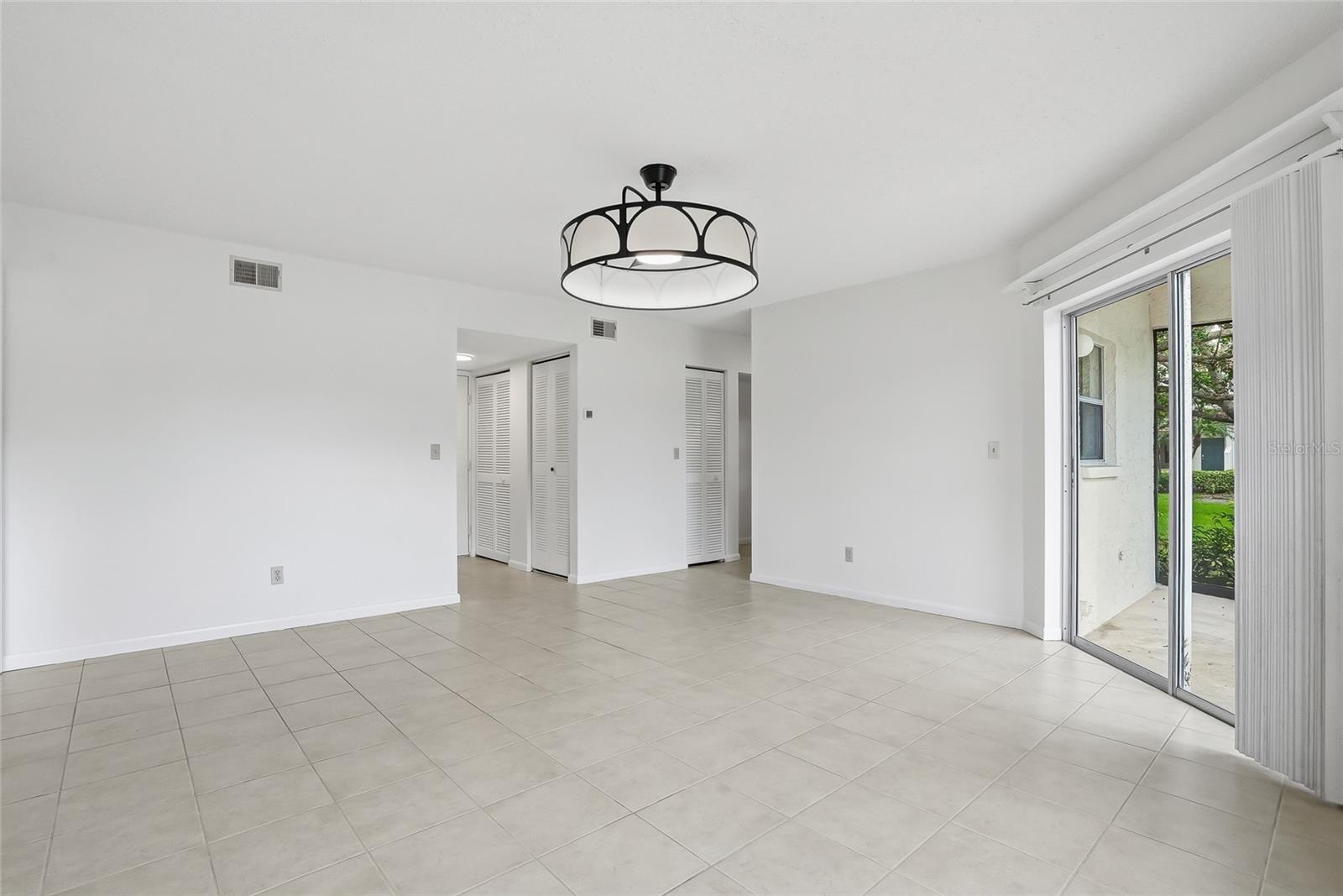 500 SANTA CRUZ PL NE #D — photo 6
