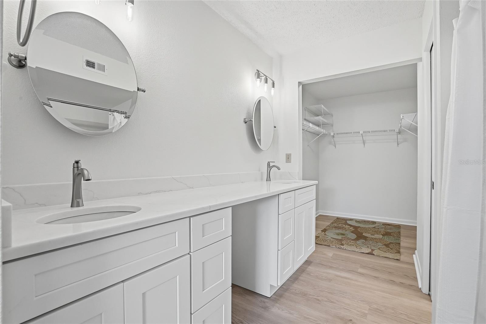 500 SANTA CRUZ PL NE #D — photo 13