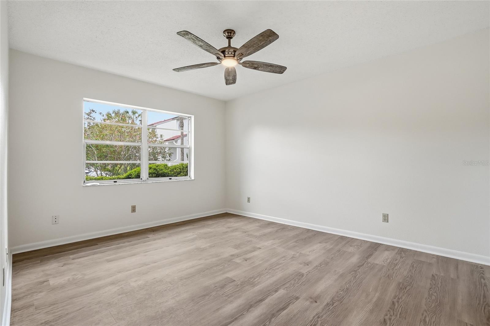 500 SANTA CRUZ PL NE #D — photo 11