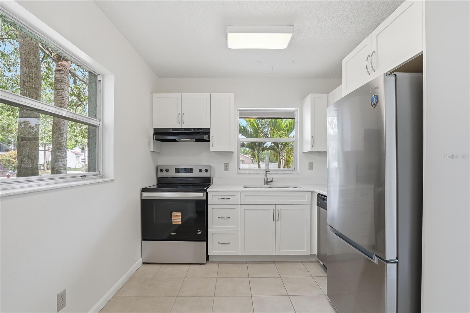 500 SANTA CRUZ PL NE #D — photo 10