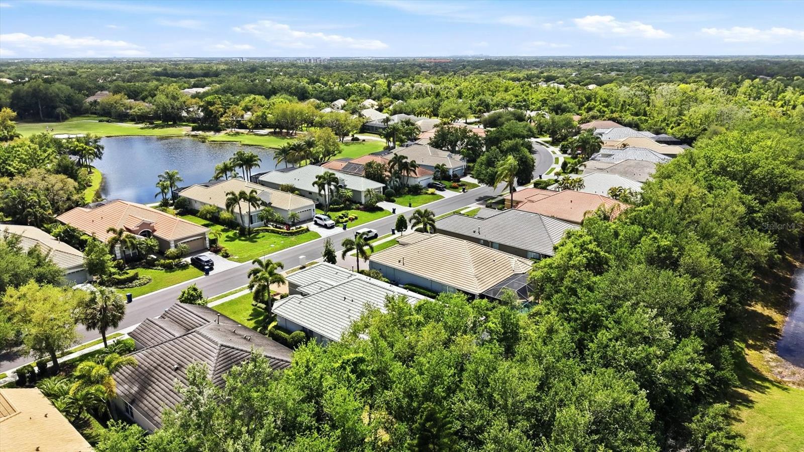 12323 THORNHILL CT — photo 47