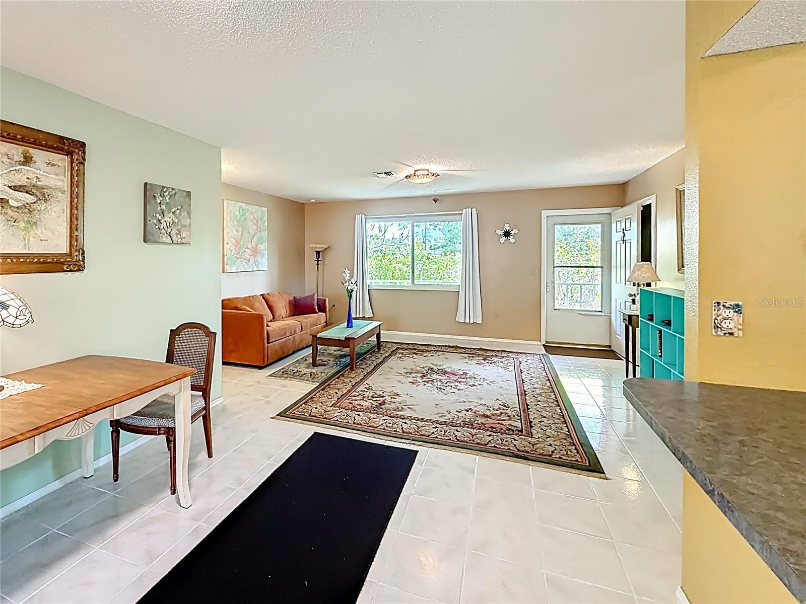 601 E SEMINOLE DR — photo 13