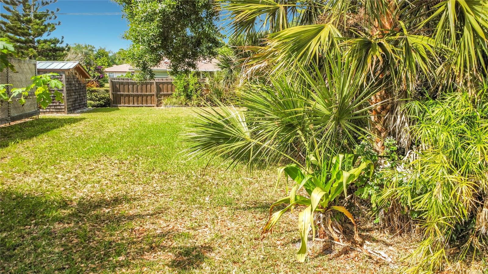 601 E SEMINOLE DR — photo 49