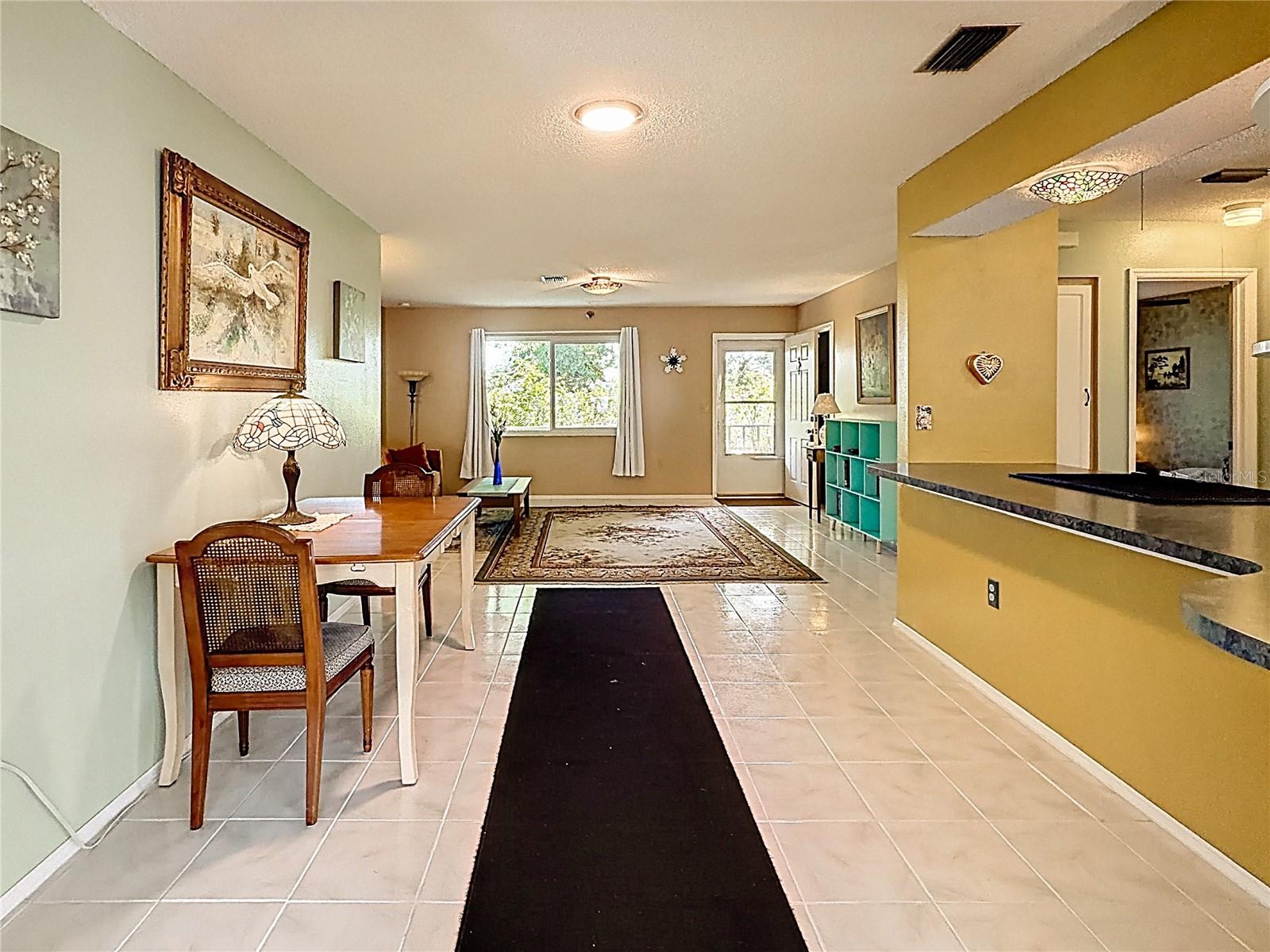 601 E SEMINOLE DR — photo 12