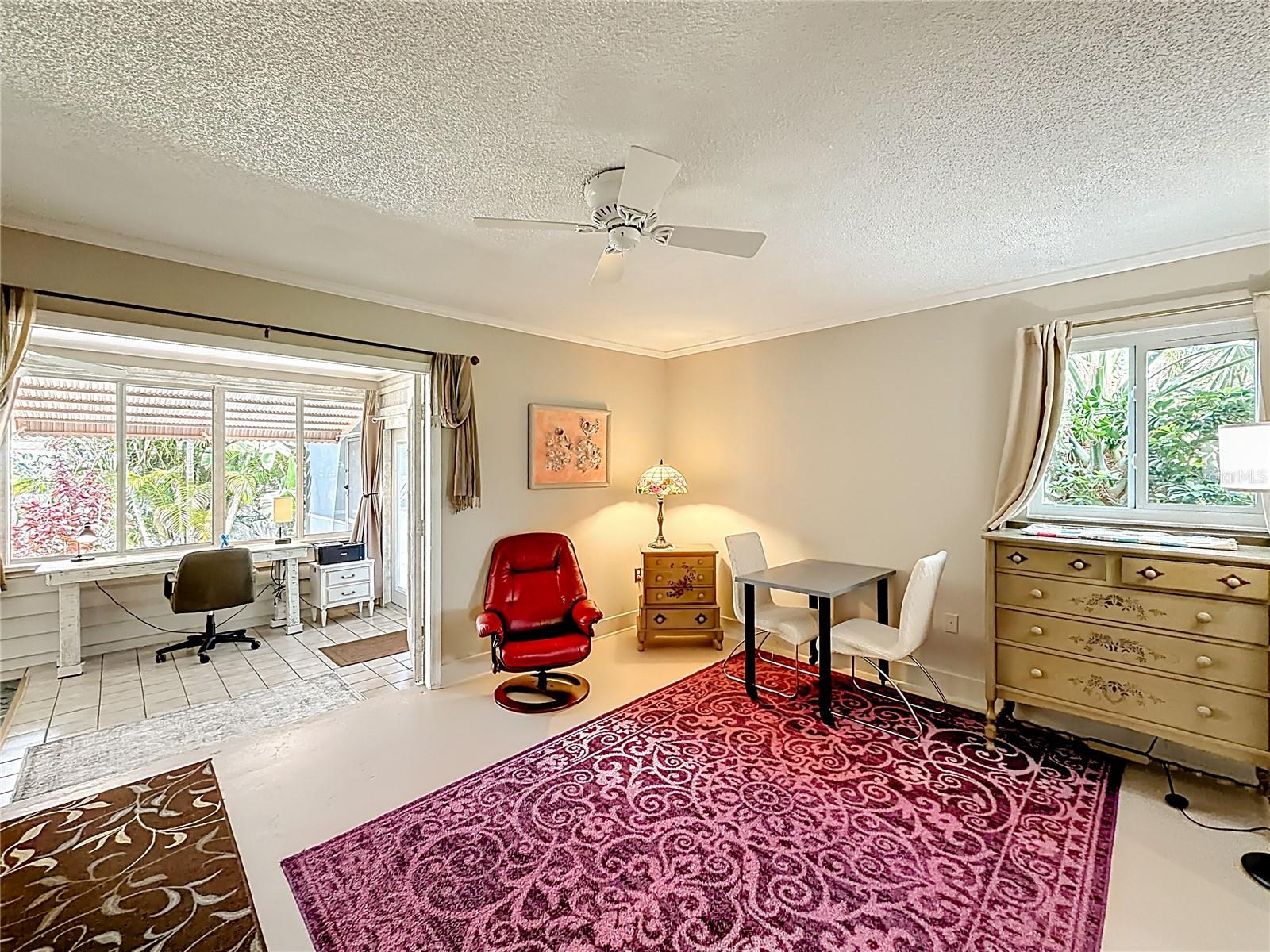 601 E SEMINOLE DR — photo 23
