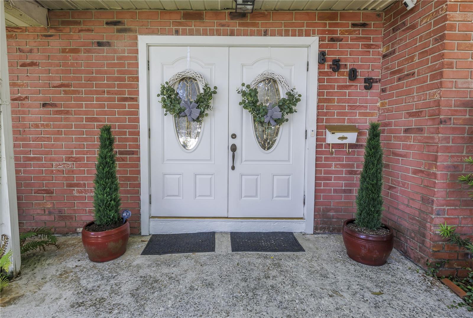 6505 CEDAR ST NE — photo 2