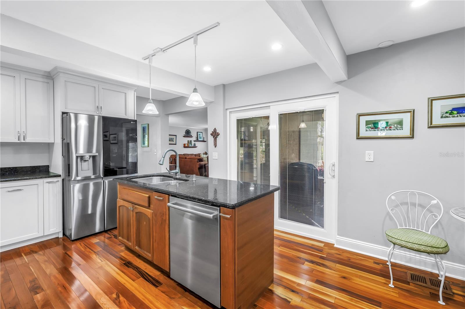 6505 CEDAR ST NE — photo 9
