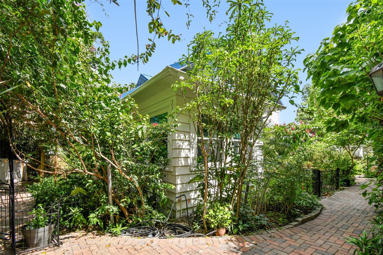 3203 E YUKON ST — photo 33