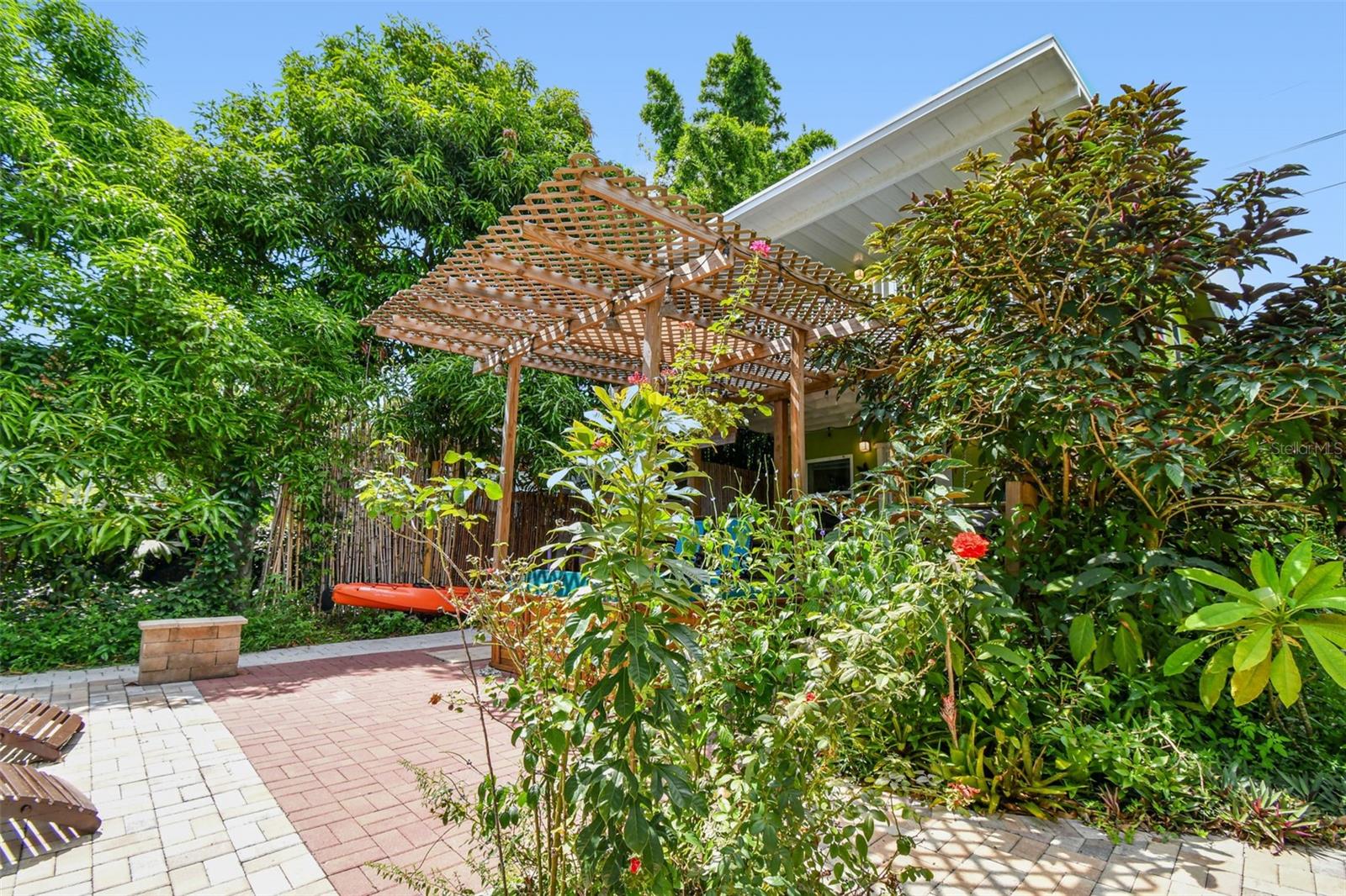 3203 E YUKON ST — photo 16