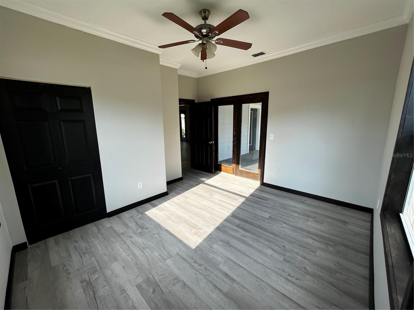 402 E EMMA ST — photo 20