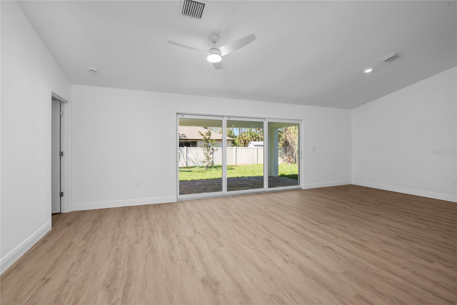 2286 ATWATER DR — photo 7