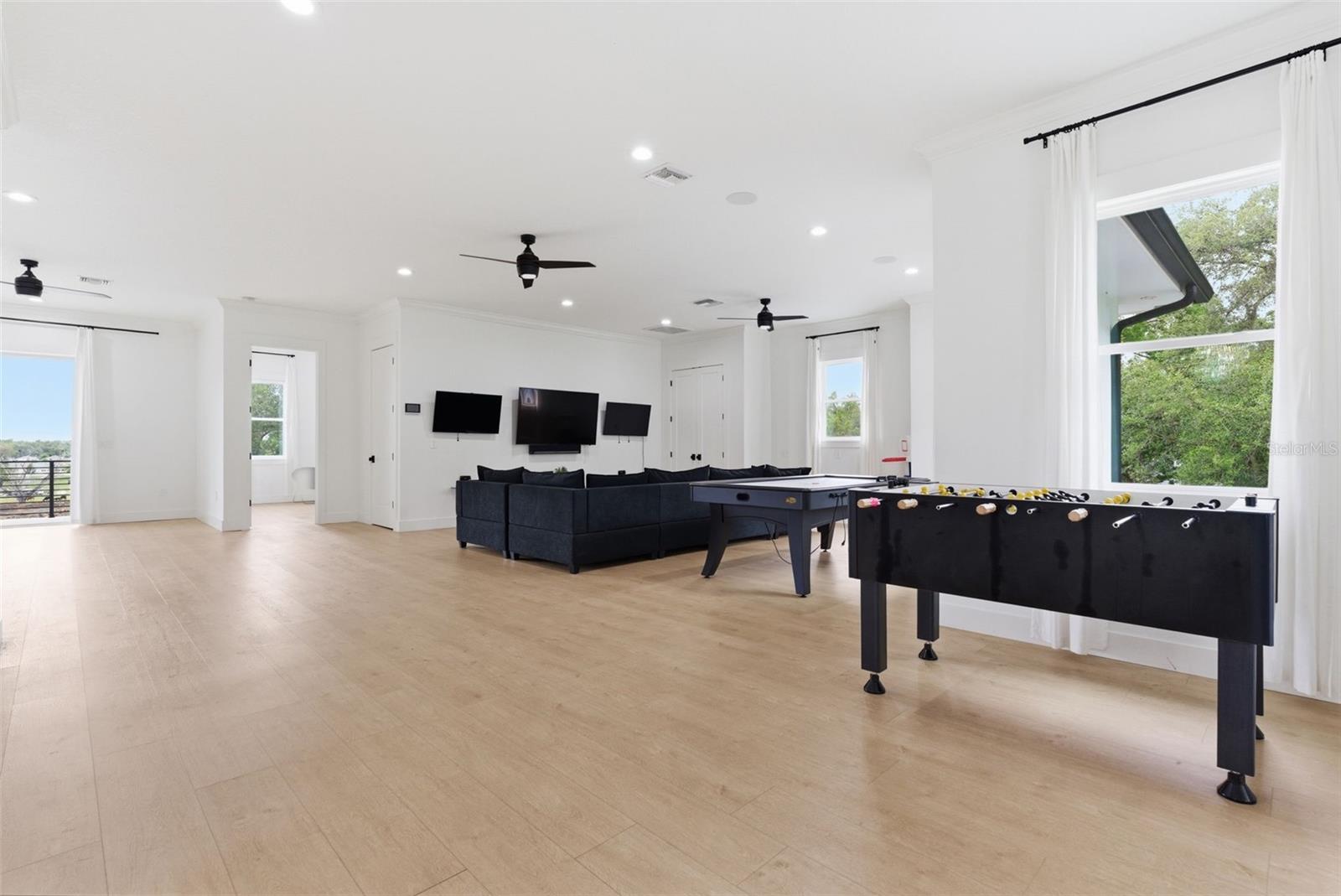 8241 CASS RD — photo 42