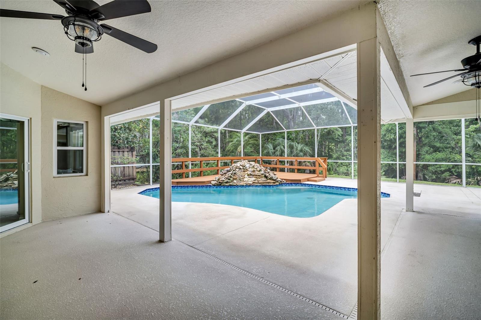 1404 EAST LAKE WOODLANDS PKWY — photo 59