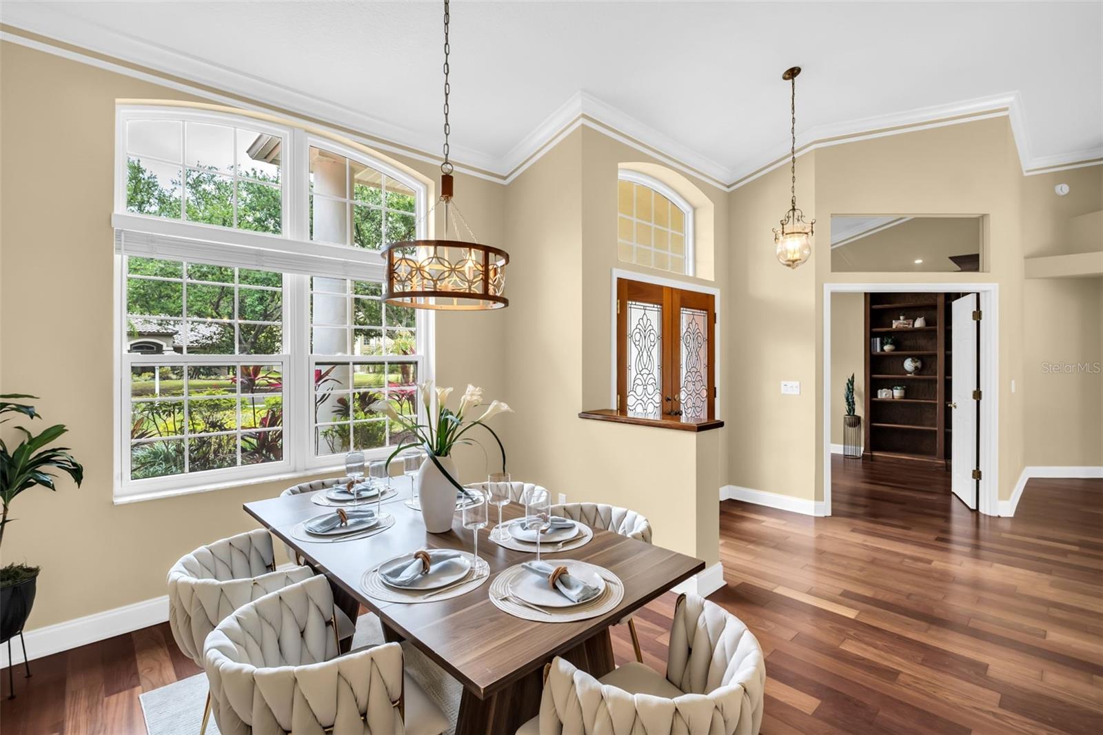 1404 EAST LAKE WOODLANDS PKWY — photo 2