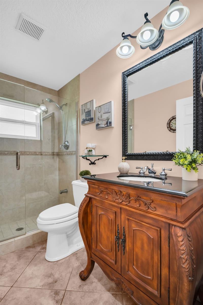 1404 EAST LAKE WOODLANDS PKWY — photo 46