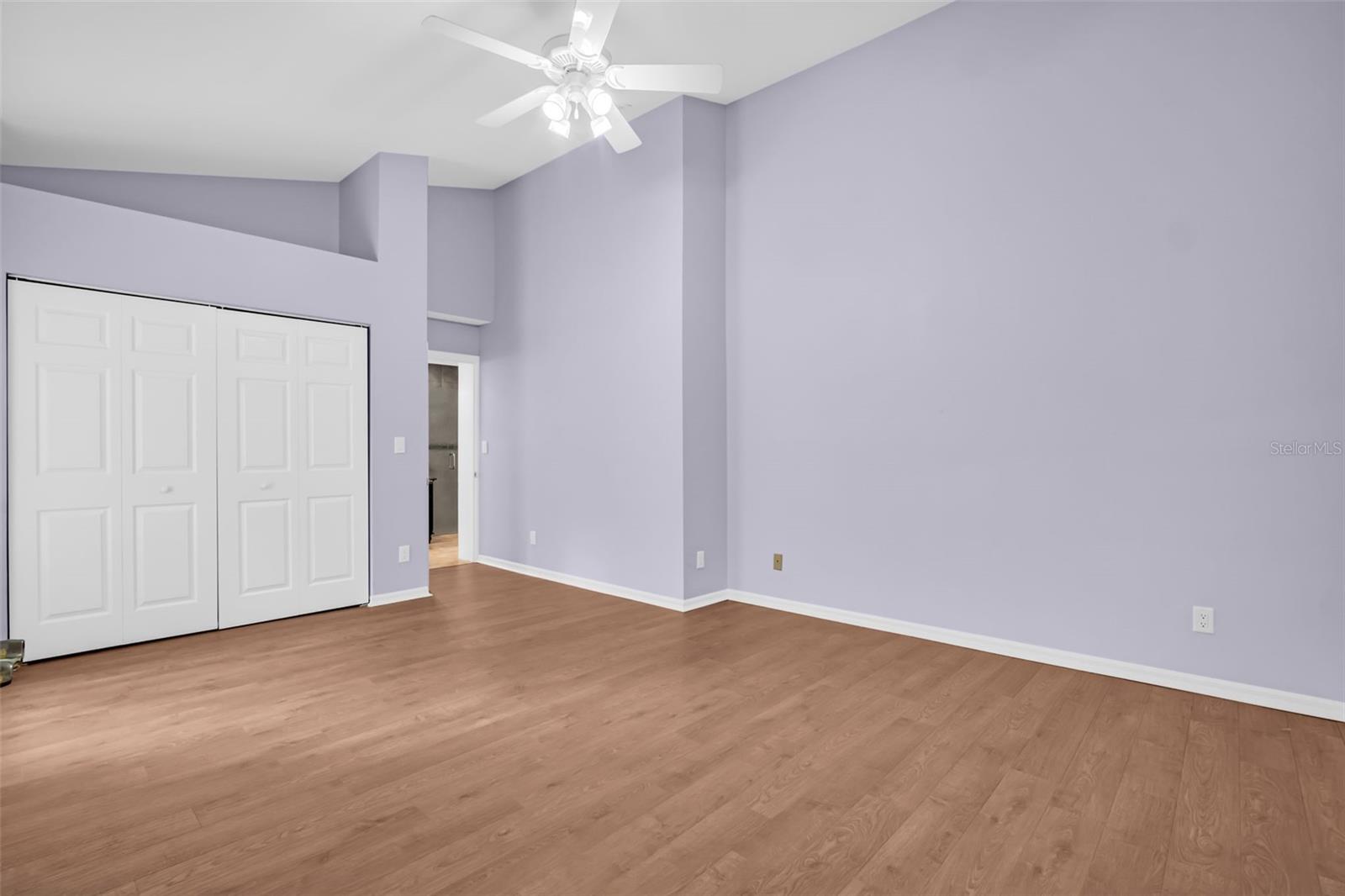 1404 EAST LAKE WOODLANDS PKWY — photo 38
