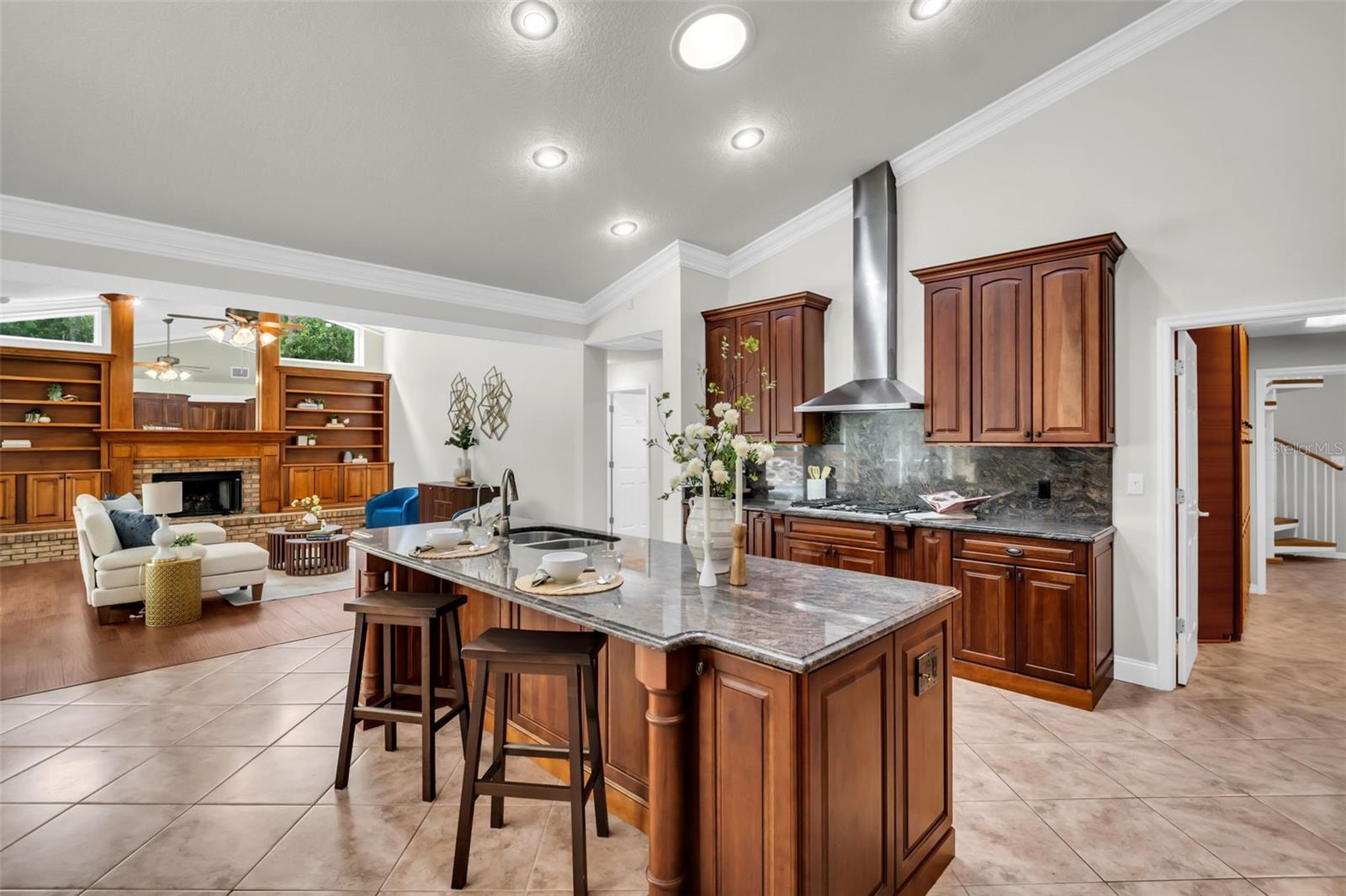 1404 EAST LAKE WOODLANDS PKWY — photo 15
