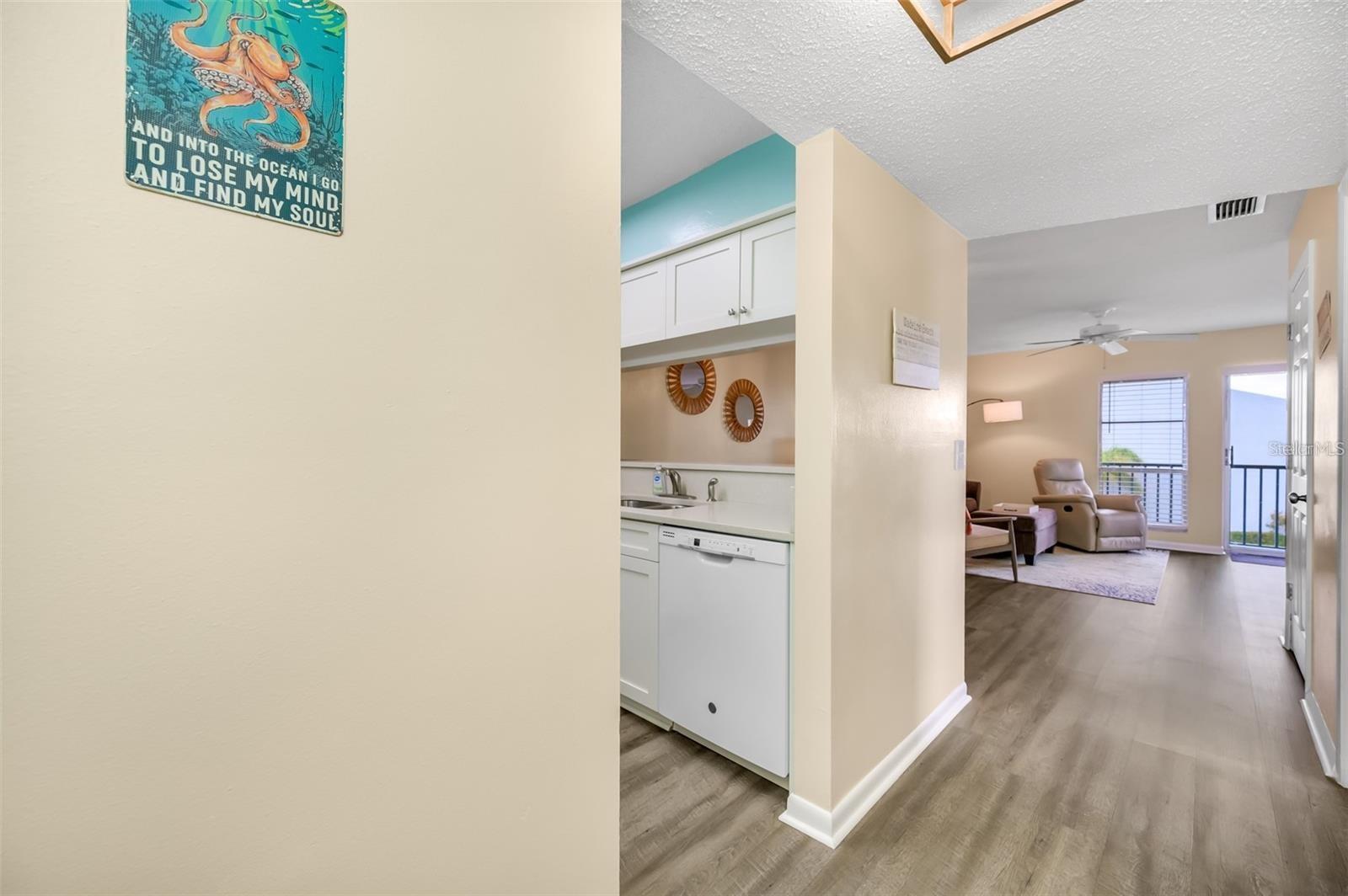 260 MEDALLION BLVD #F — photo 2