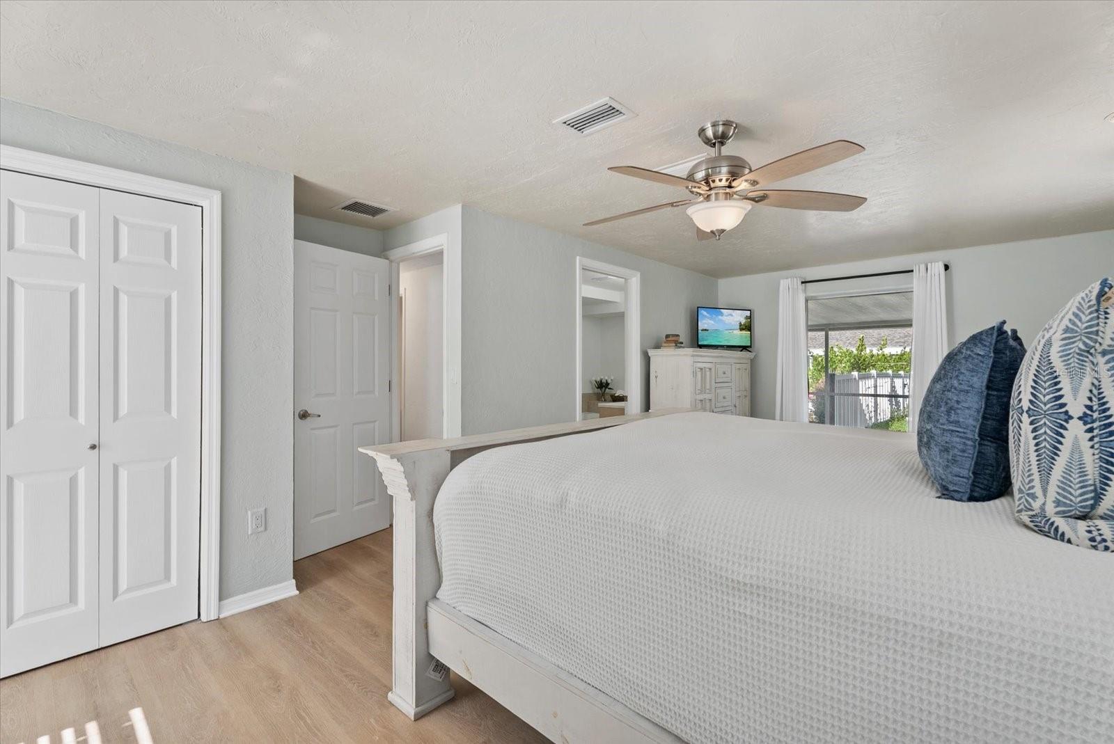 5868 DENISON DR — photo 21