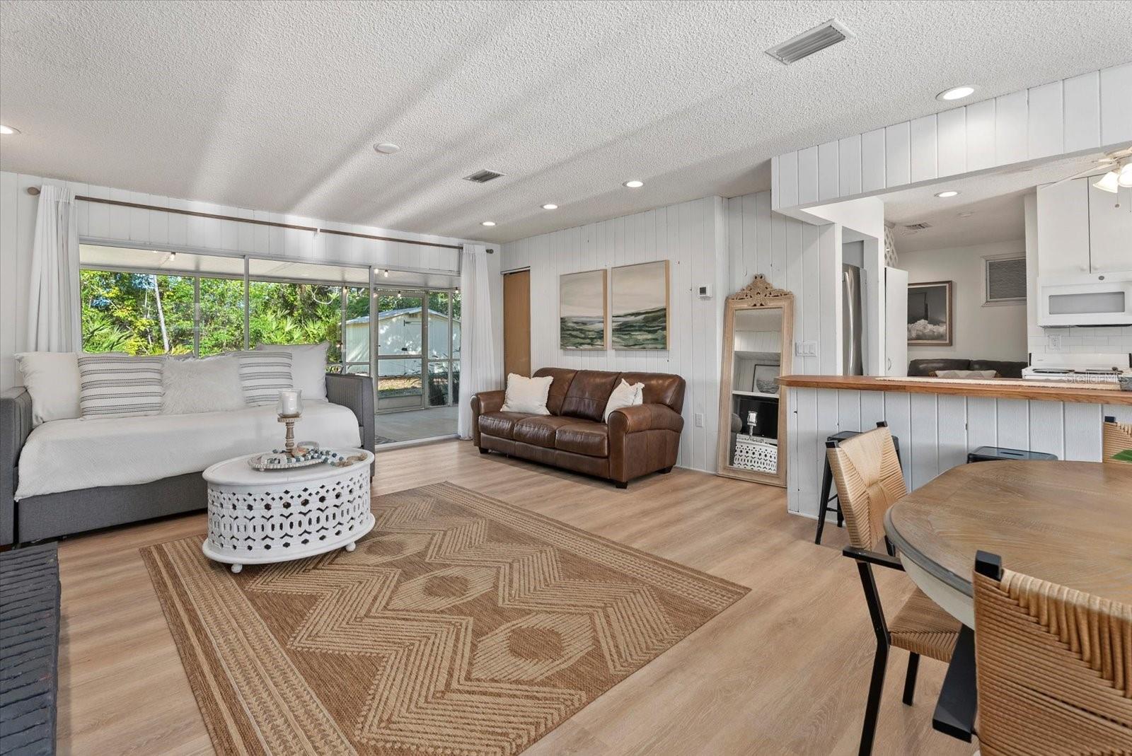 5868 DENISON DR — photo 38