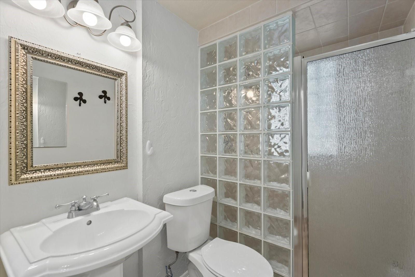 5868 DENISON DR — photo 24
