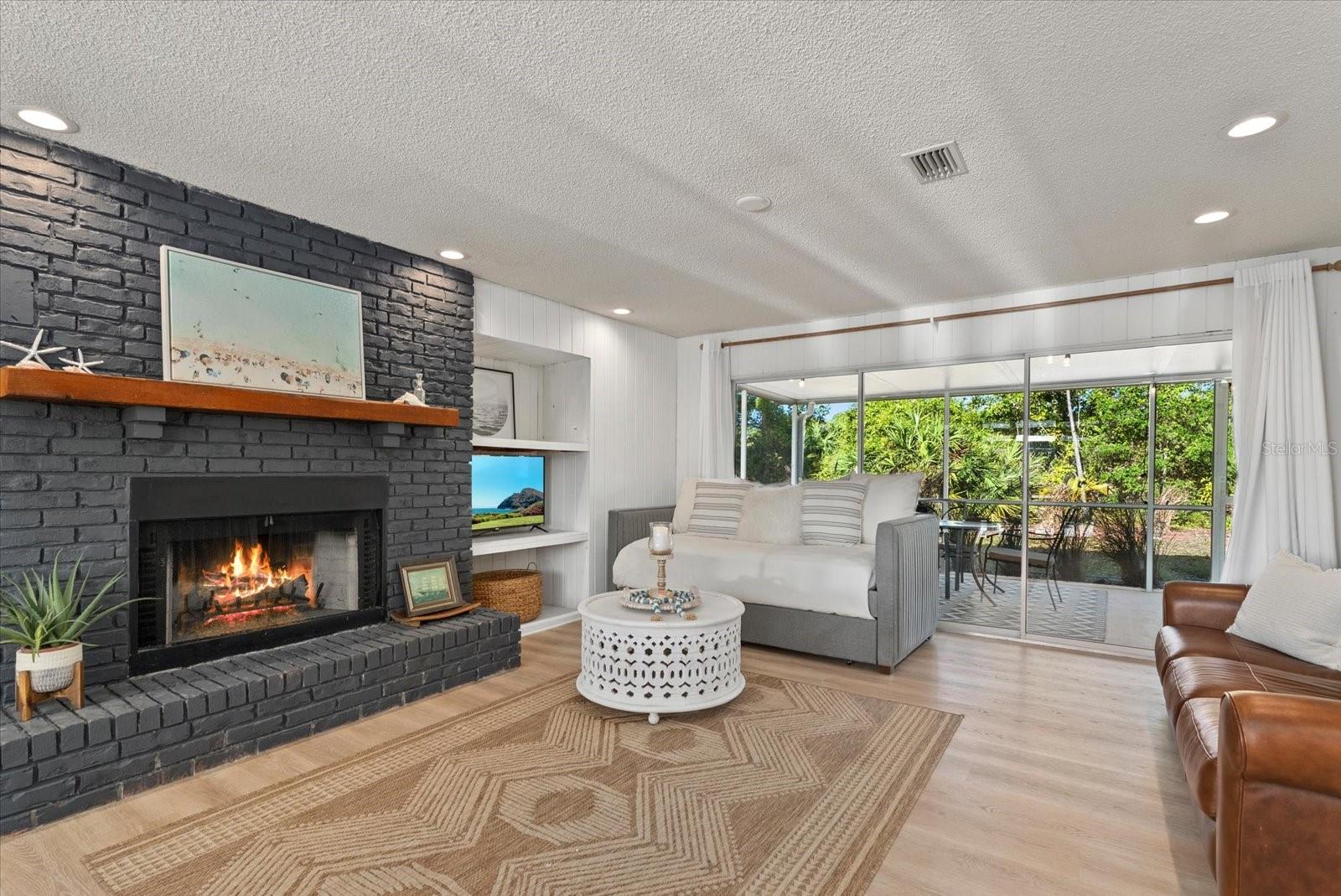 5868 DENISON DR — photo 35