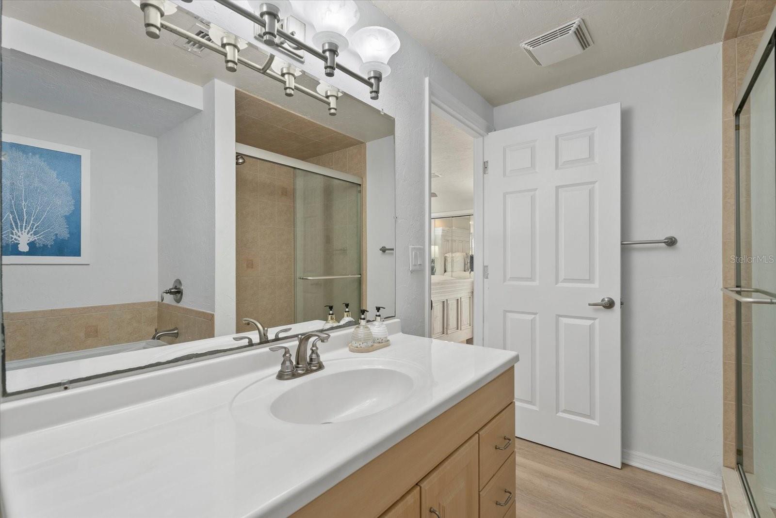 5868 DENISON DR — photo 22