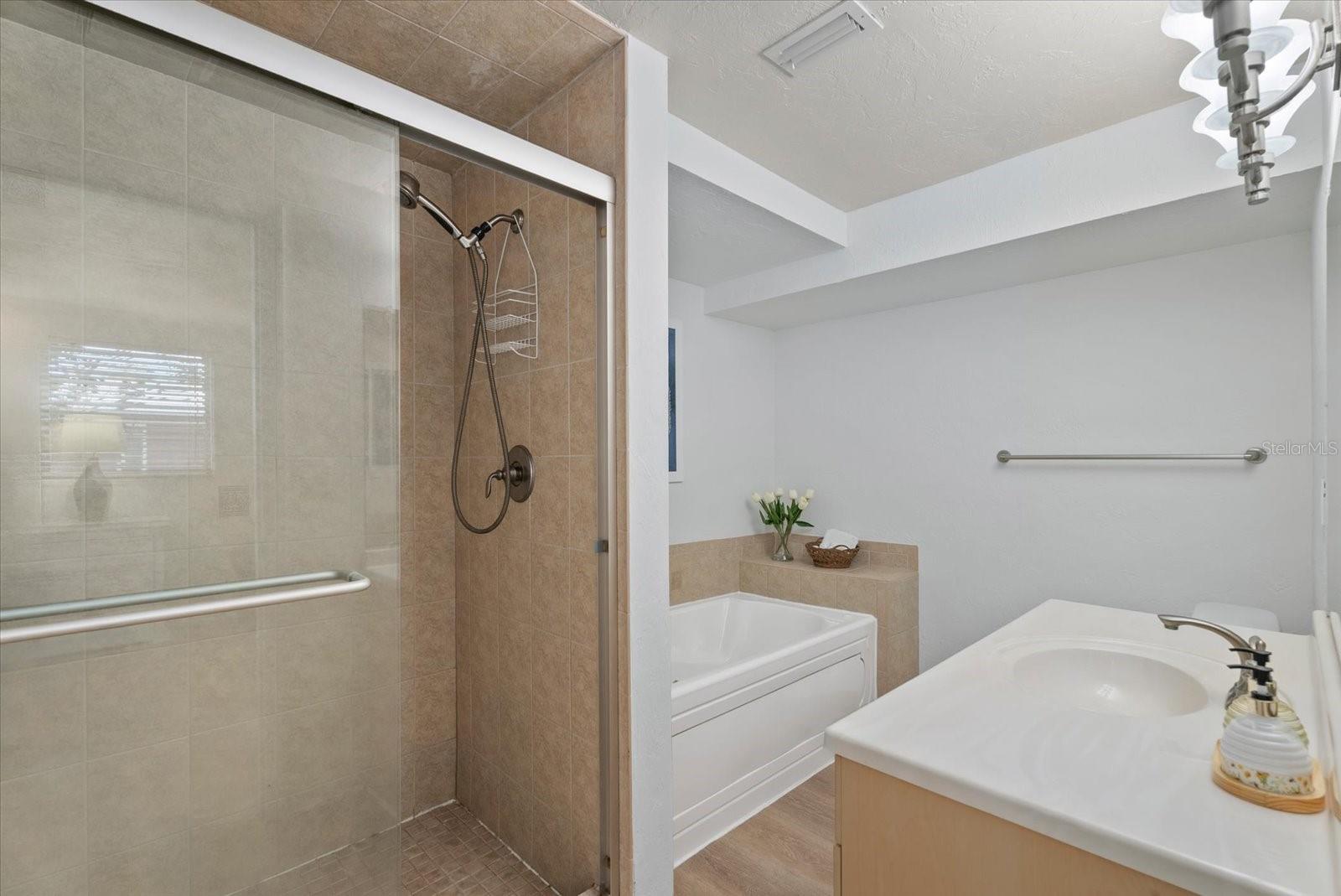 5868 DENISON DR — photo 23