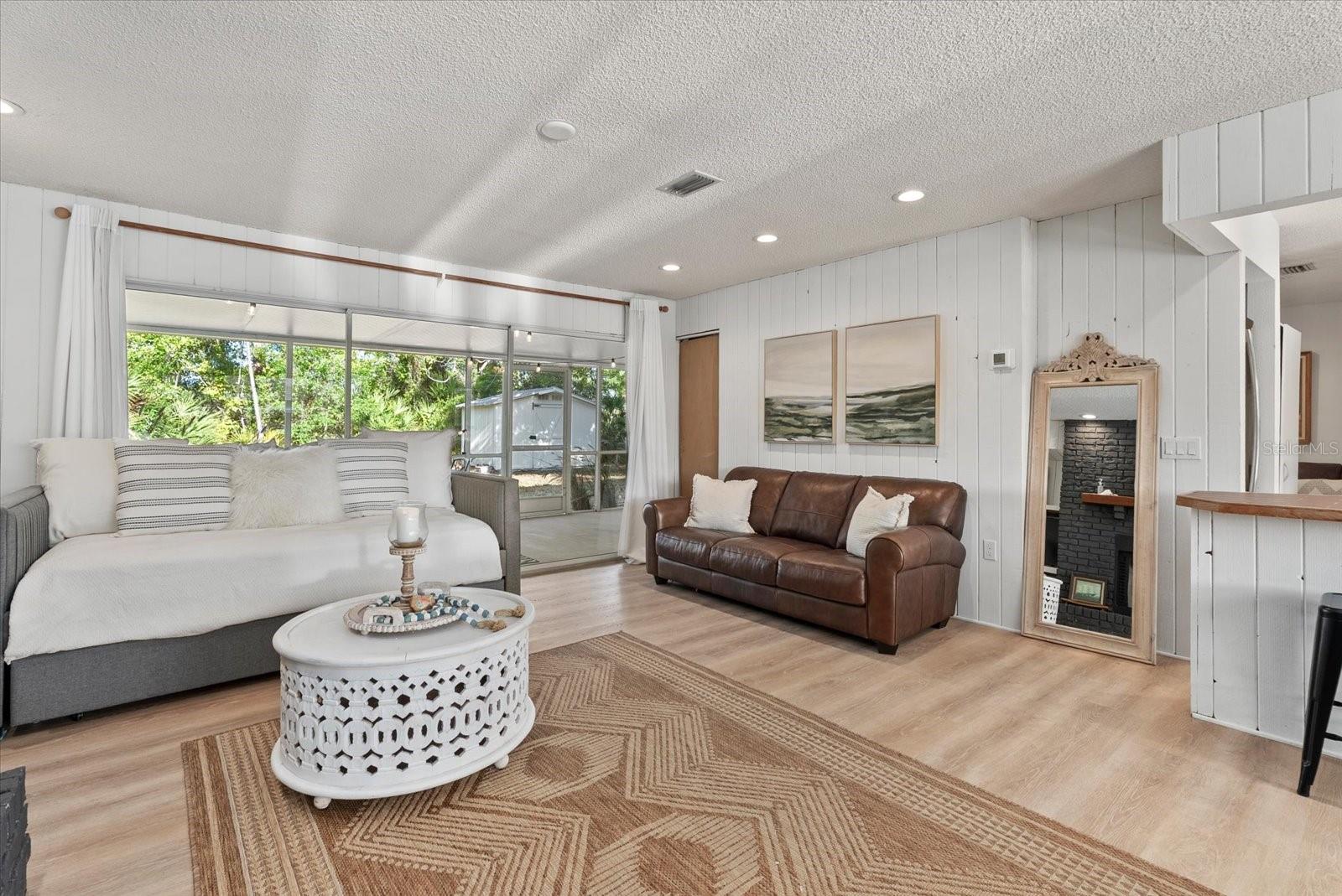 5868 DENISON DR — photo 37