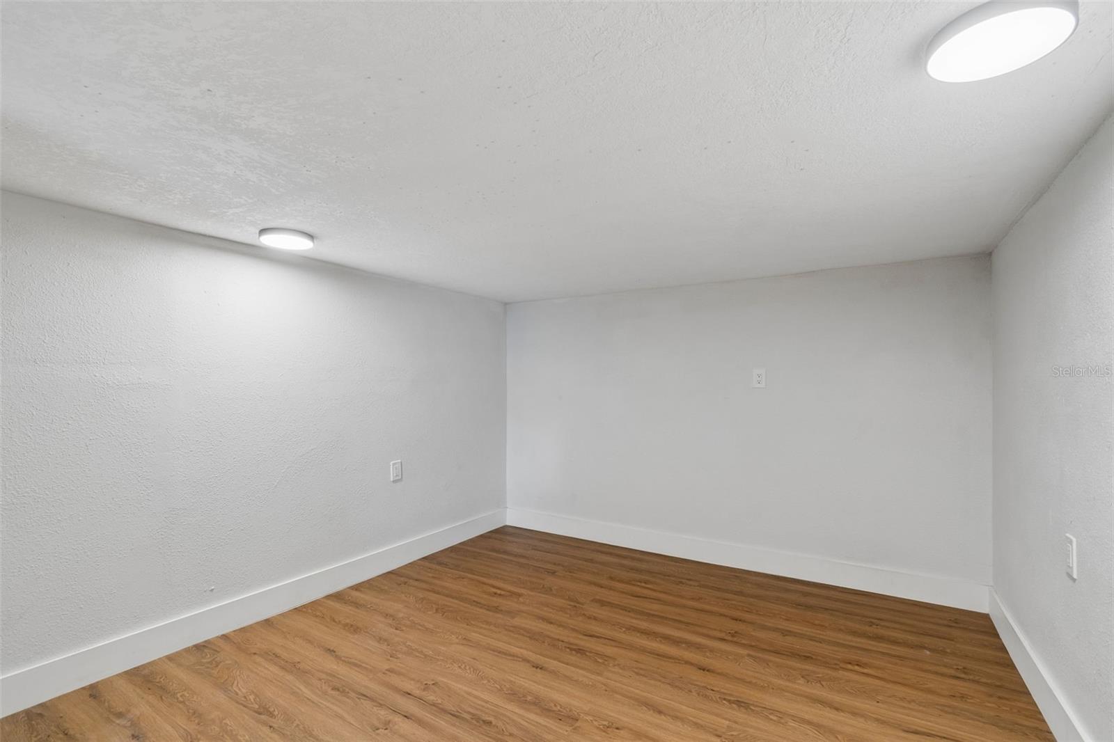 125 HARBOR BLUFF DR — photo 74