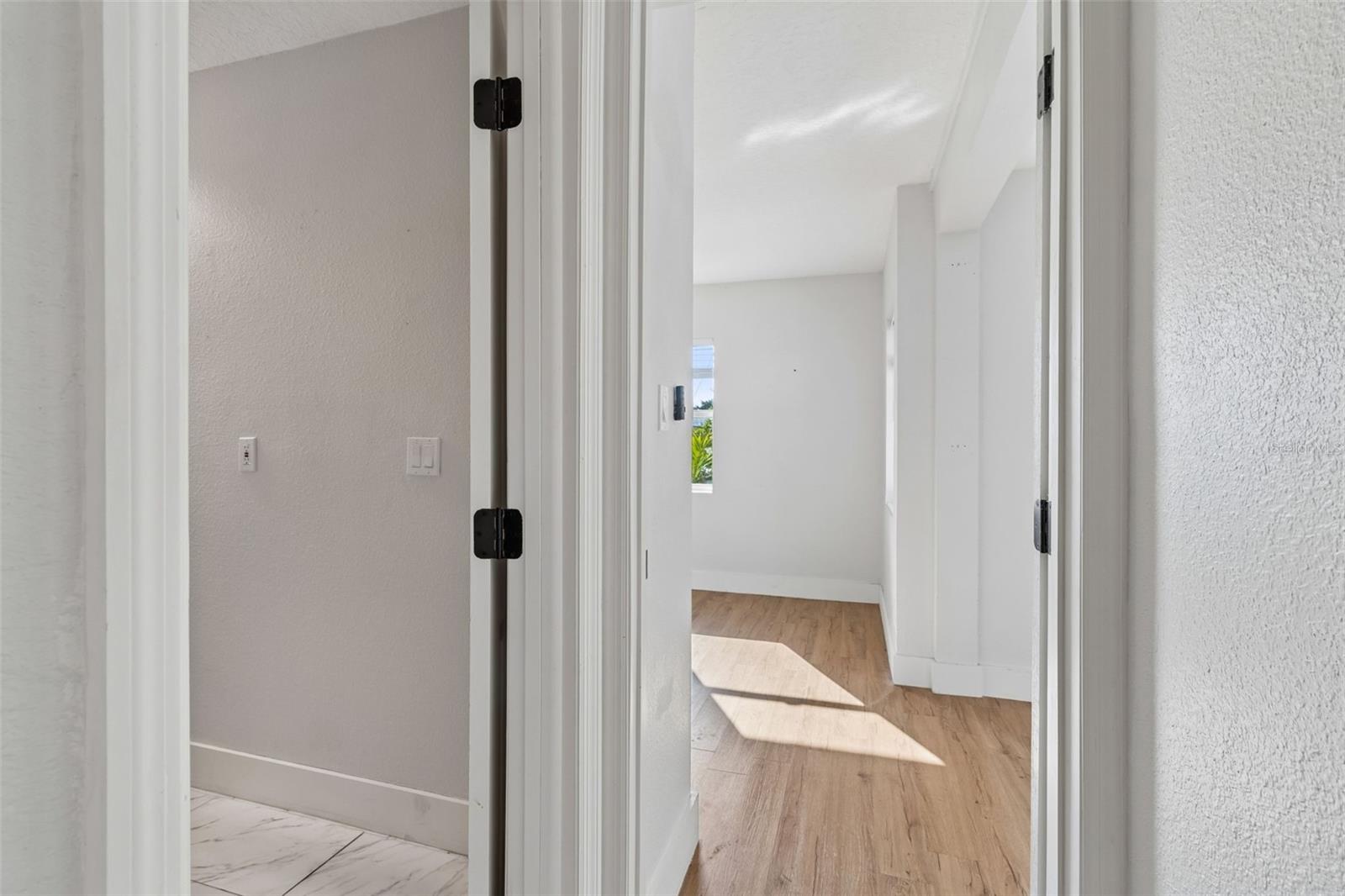 125 HARBOR BLUFF DR — photo 38