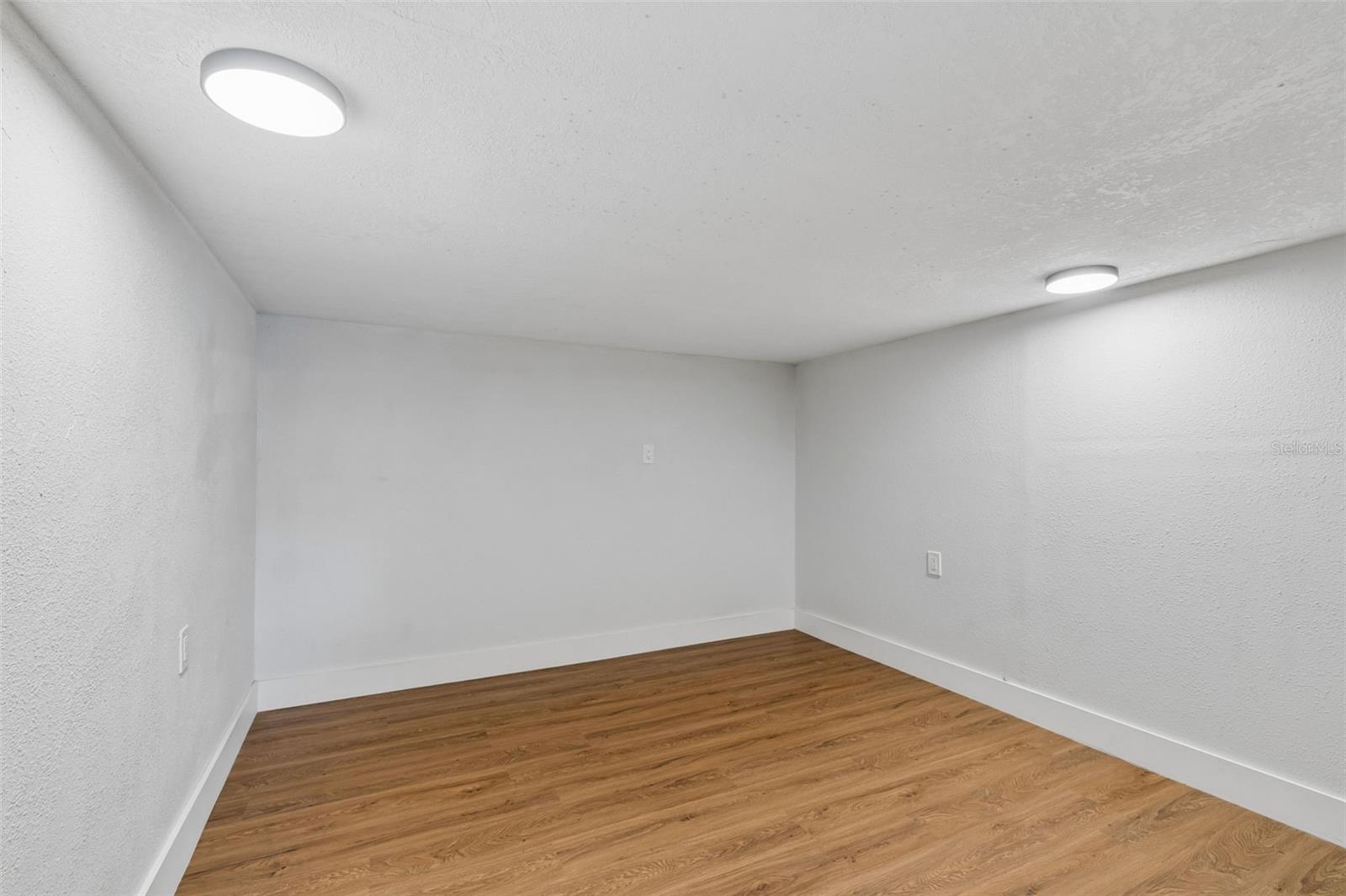 125 HARBOR BLUFF DR — photo 73