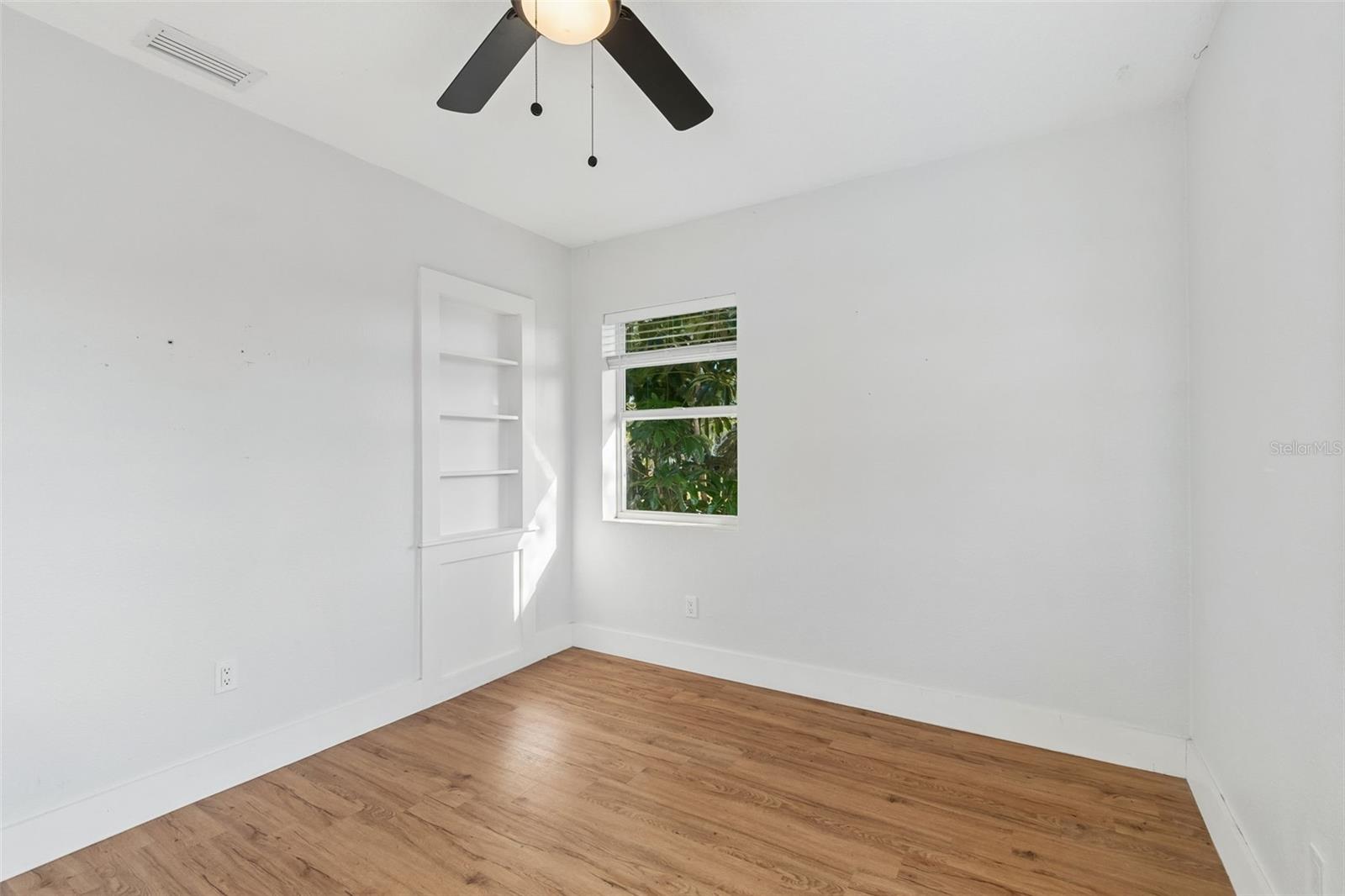 125 HARBOR BLUFF DR — photo 45