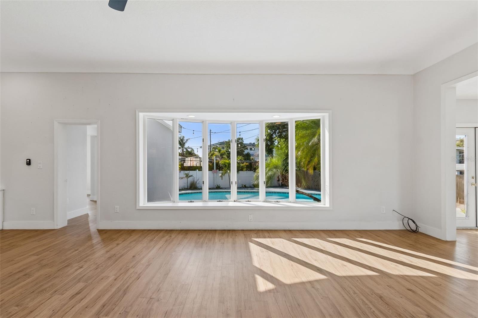 125 HARBOR BLUFF DR — photo 13