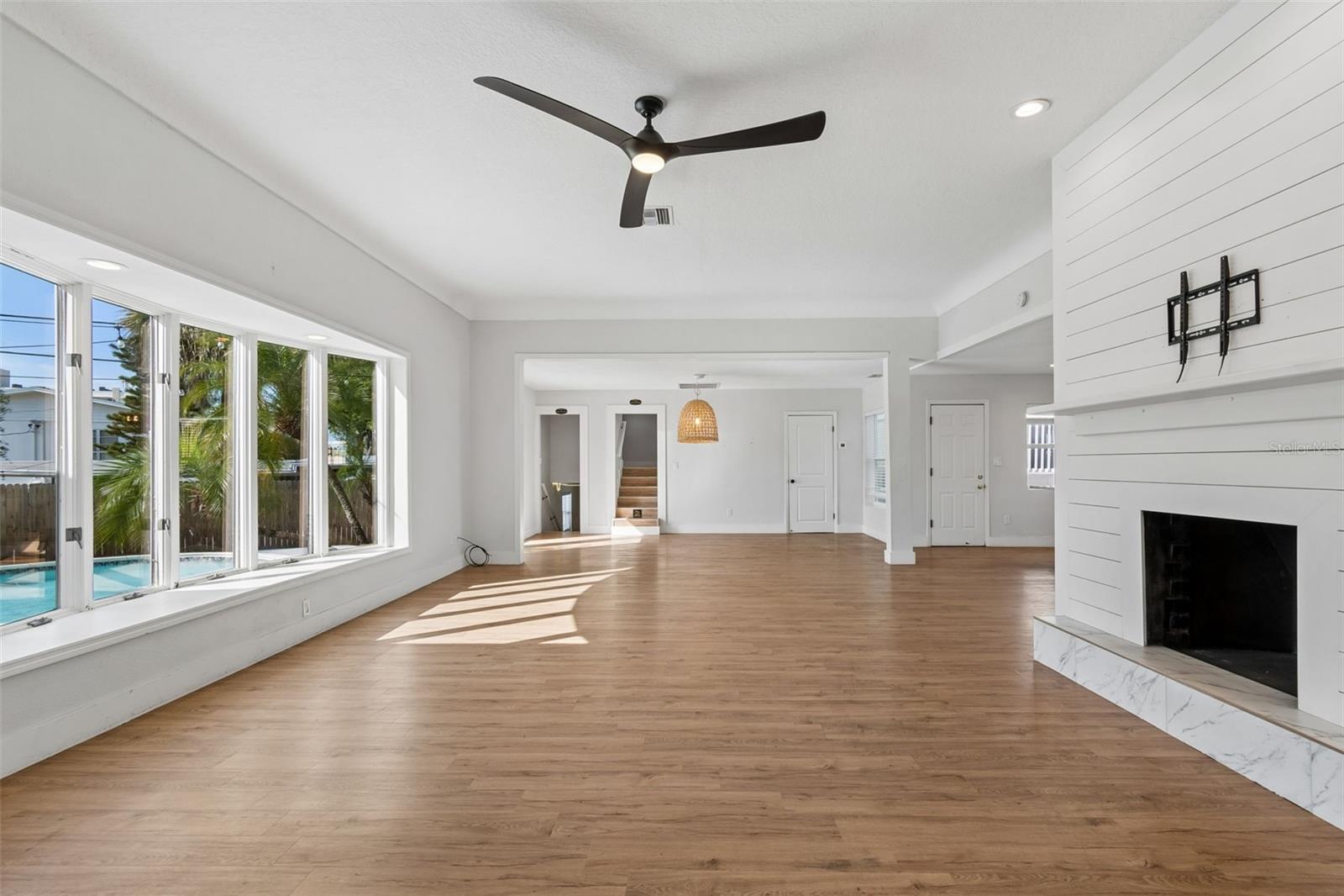 125 HARBOR BLUFF DR — photo 10