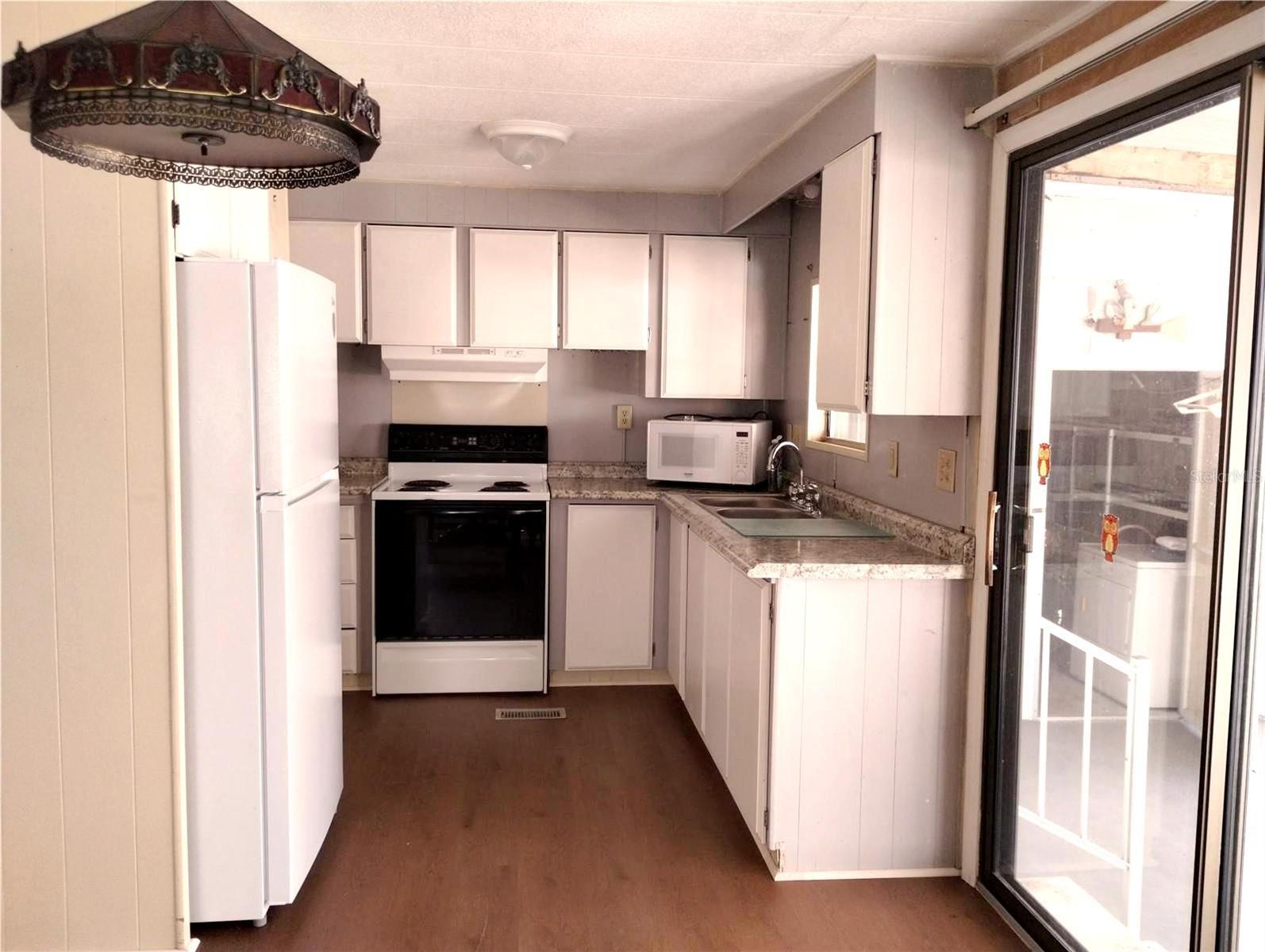 7409 SKYLINE DR — photo 4