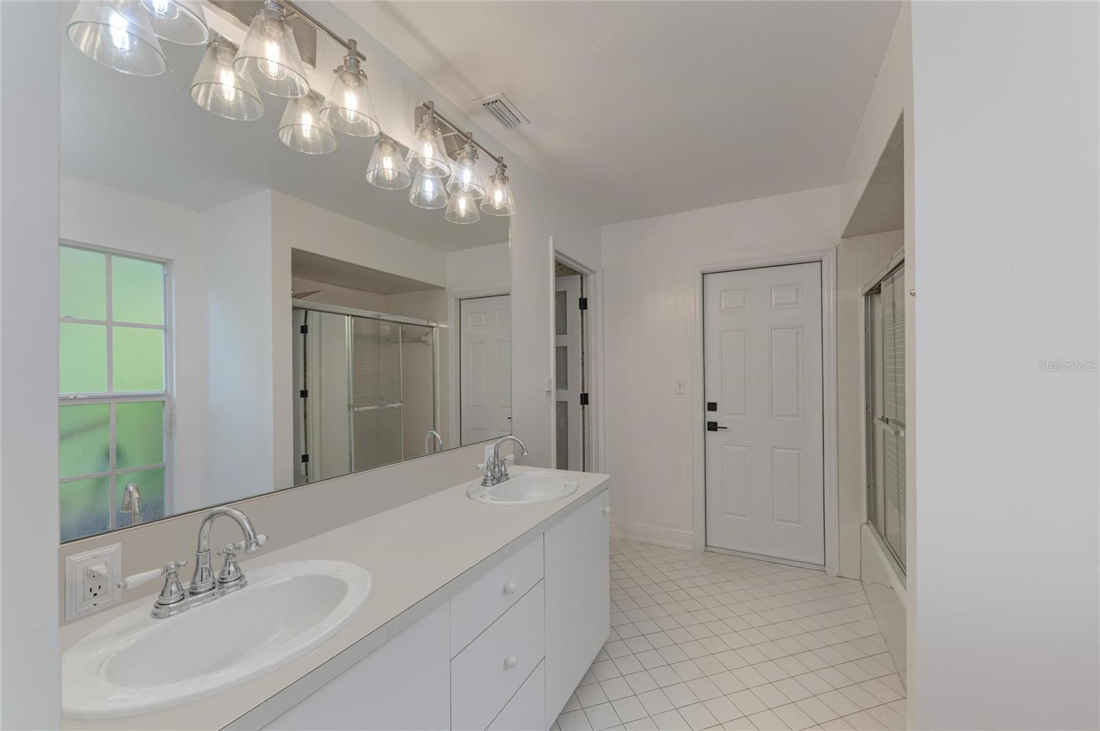 315 PARK BLVD S — photo 11