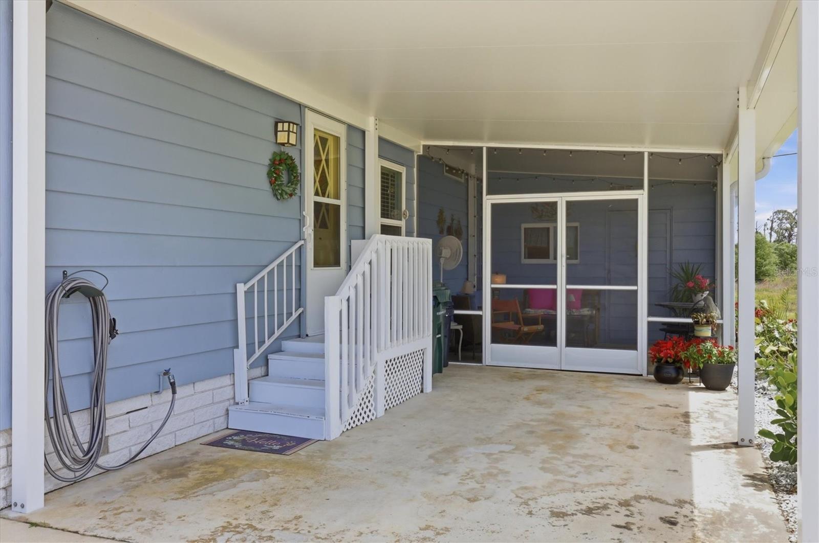 727 BUTTERFIELD CIR — photo 27