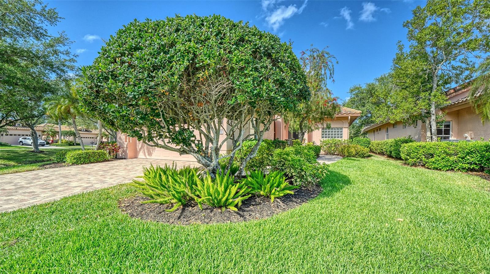 7198 DEL LAGO DR — photo 2