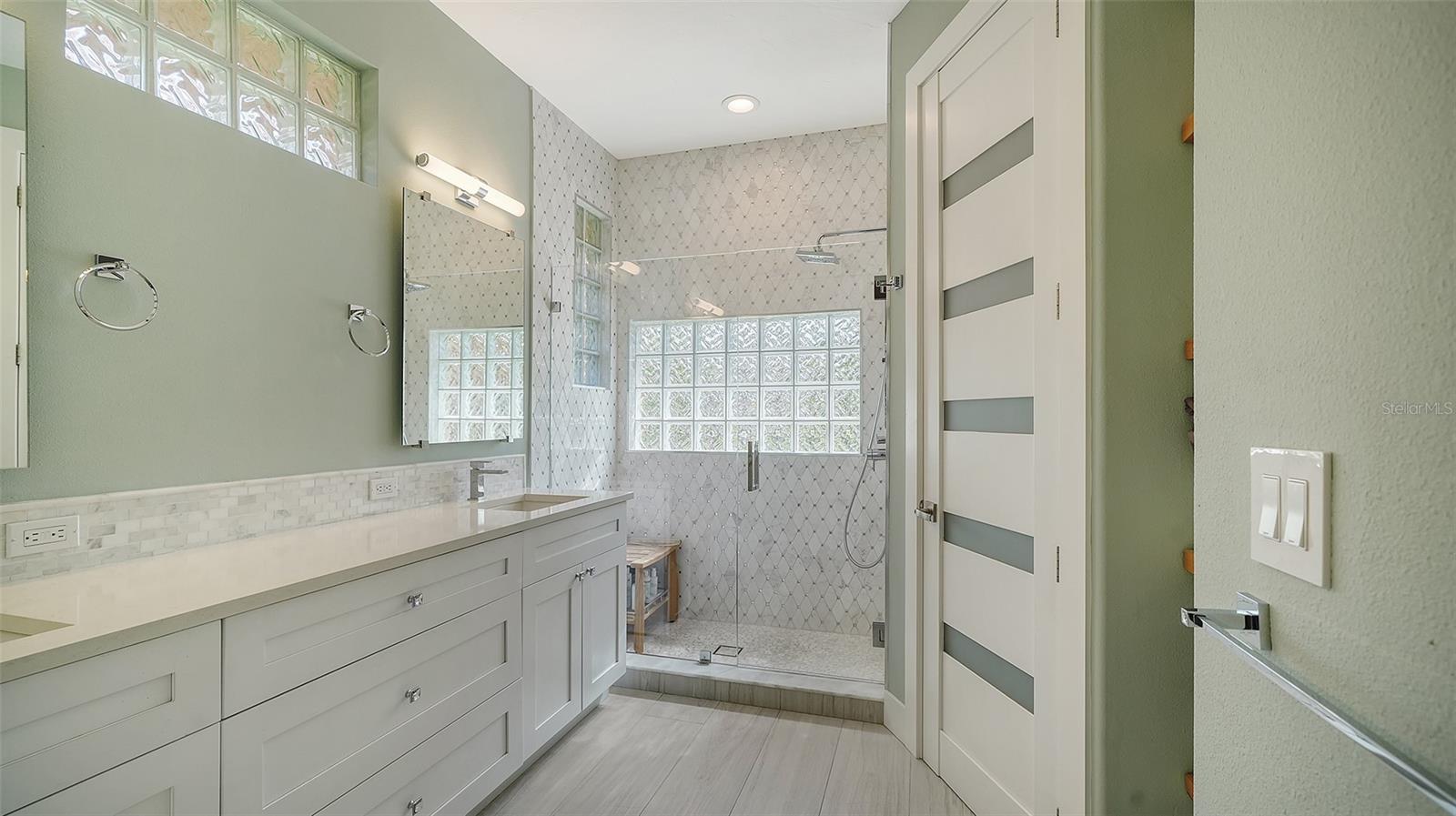 7198 DEL LAGO DR — photo 36