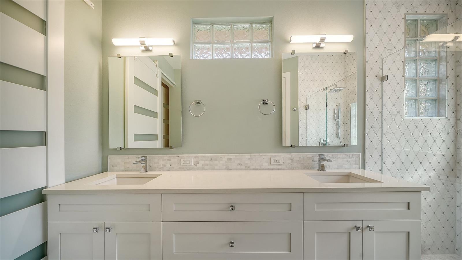 7198 DEL LAGO DR — photo 37