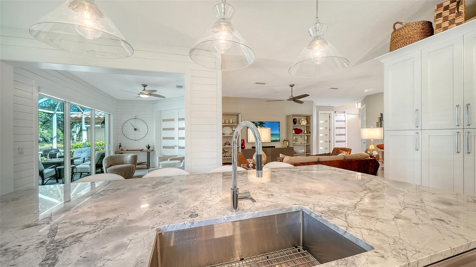 7198 DEL LAGO DR — photo 28