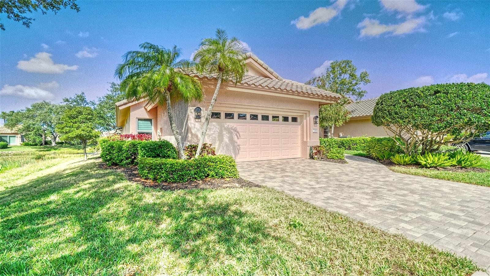 7198 DEL LAGO DR — photo 4