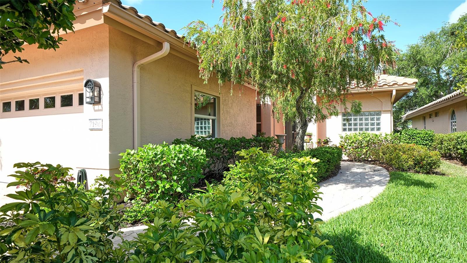 7198 DEL LAGO DR — photo 5