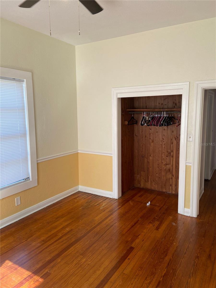 108 S WILLOW AVE — photo 14